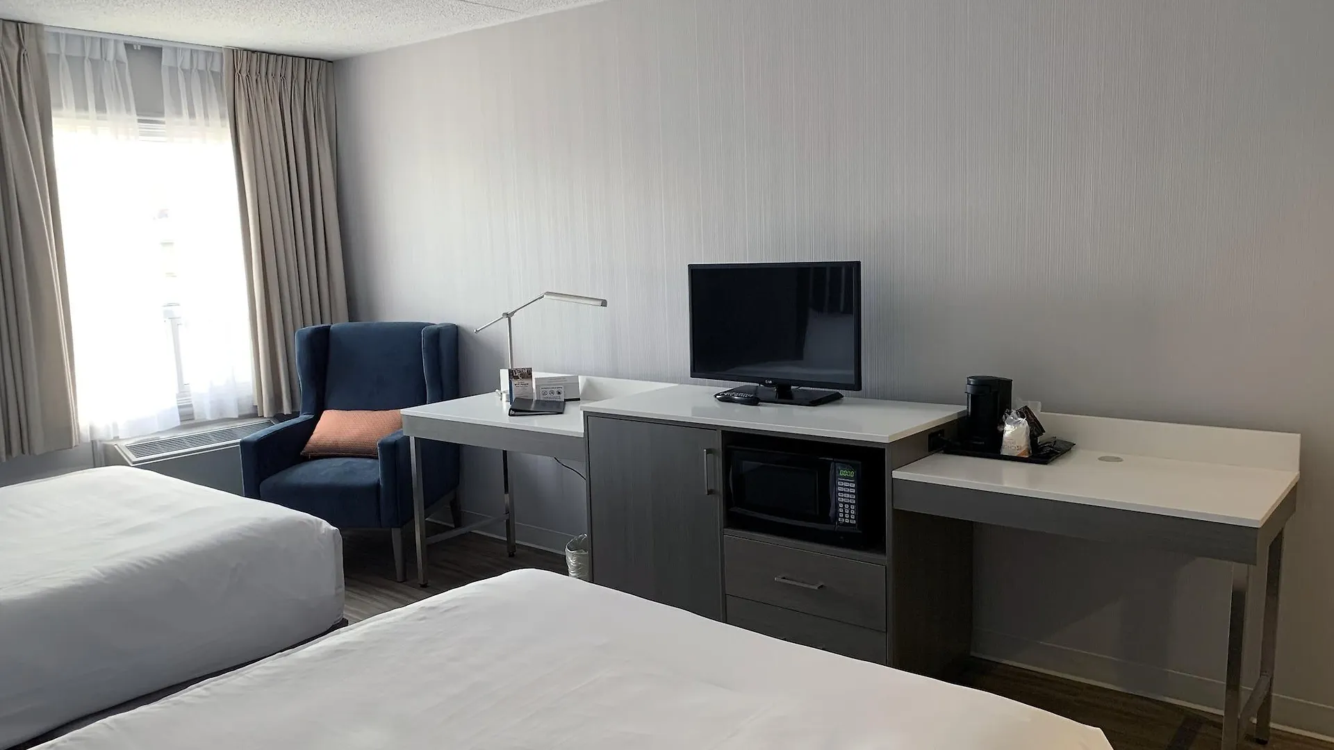 Quality Inn Airport West Mississauga 3*,  Canada