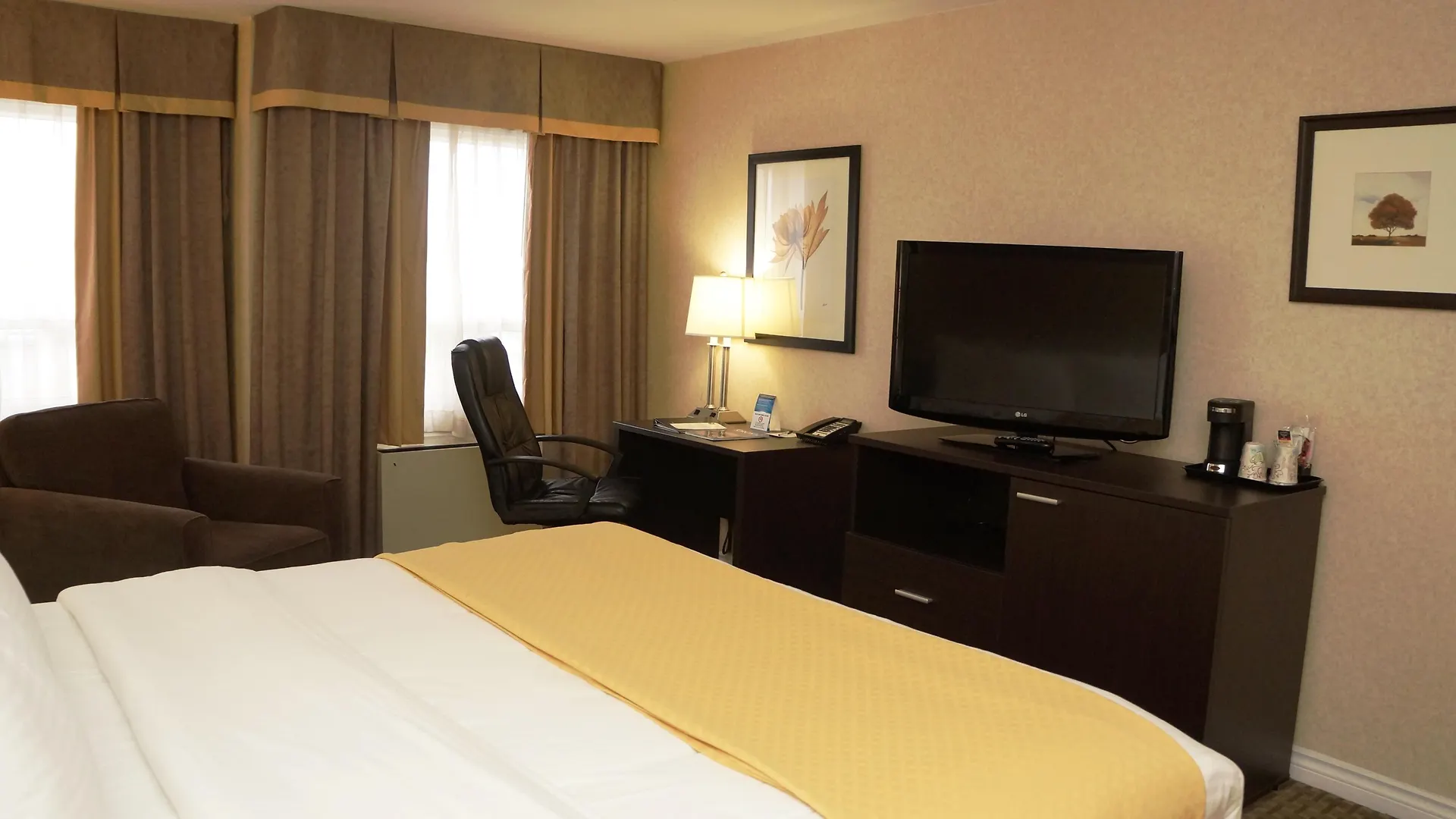 Quality Inn Airport West Mississauga