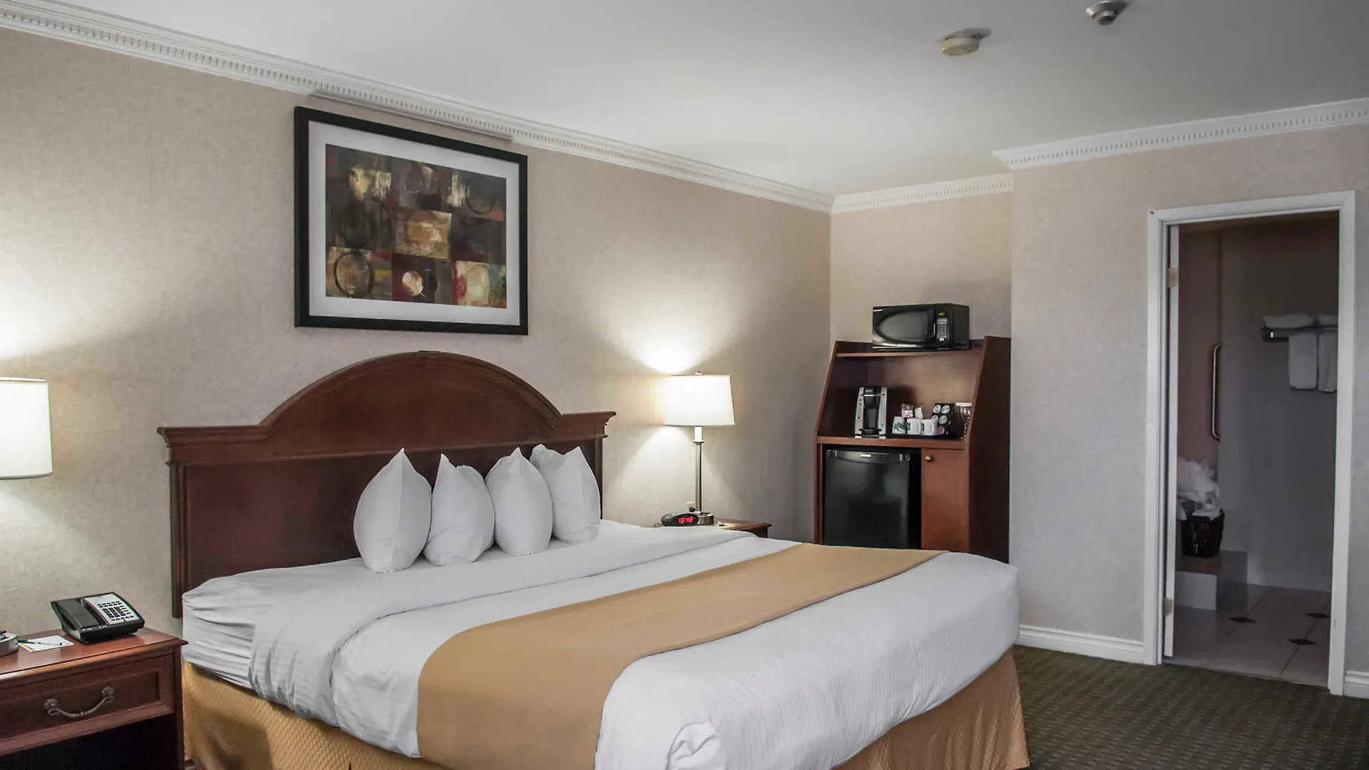Quality Inn Airport West Mississauga